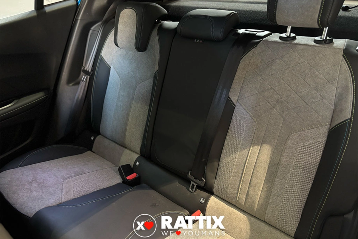 PEUGEOT 2008 ii 2020 e-2008 GT 100kW